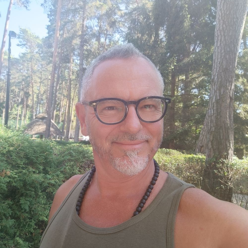 David Mula nauczyciel jogi, Kerala, Indie